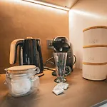 M1 City Centre 3 Bed 3 Bath Luxe Penthouse