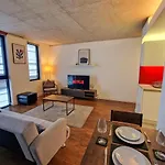 Stunning Canal Side Flat By City Superhost