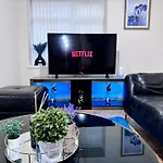 The Rich Living Apartment