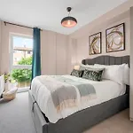2 Bed Flat Manchester City