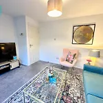 Charming 2Br Swinton House -Close To Manchester City Center