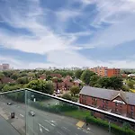 Modern Apartment Central Manchester