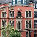 Boutique City Centre Flat By City Superhost
