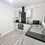 Sleeps 16 Etihad Coop Live Home By City Superhost