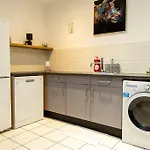 Luxury 2Br Apartment - City View Escape