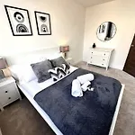 Trafford Bridge Suite