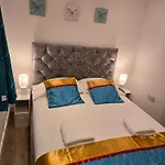 Cosy Self-Contained Studio In Salford Manchester