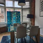 Spacious 2 Bed Apartment In Manchester City Centre
