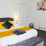 2 Min Walk Etihad Stadium & Coop Arena - 3Br, Free Parking