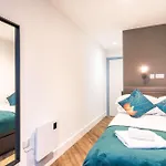 Stylish 2 Bedroom Apartment In Central Manchester