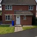 Spacious 2-Bedroom Ideal Stay