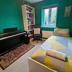 Spacious 4 Bed Riverside Home