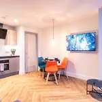 Stunning 2 Bedroom Apartment In Manchester Centre