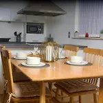 Lux 2Bed Ao Arena Apartment, City Centre