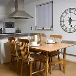 Lux 2Bed Ao Arena Apartment, City Centre