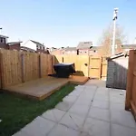 Modern 4-Bed House Free Parking Walking Distance To Coop Live , Etihad, Ancoats And City Centre