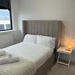 Stylish & Cosy One Bedroom Condo
