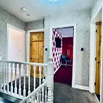 Manchester Sweet Home - Spacious 7Br House