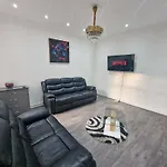 City Superhost - Lovely 5 Bed Close To City Centre