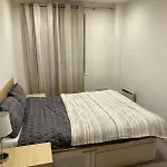 Private Double Room With Bath - 2 Bed Flat
