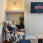 Manchester Cosy & Modern Home Central Manchester Near Coop Live, City Centre & Etihad - Perfect For Leisure & Contractor Guests - Free Parking!