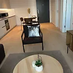 Luxury 2 Bedroom Apartment Manchester City Center