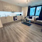 Modern Smart 2 Bedroom Apartment Central Manchester