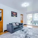 Manchester Hideaway Cozy 3Br With Free Parking
