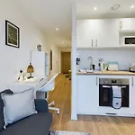 Stylish 1Br In Cheltenham Place