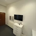 Smedley Hotel