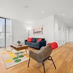 Modern Highrise Luxury Apartment