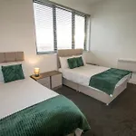 Spacious 2Br Flat Stadium Links