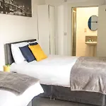 Cosy 1 Bedroom Flat-Free Parking