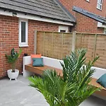 Cosy Self-Contained Studio In Salford Manchester
