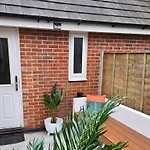 Cosy Self-Contained Studio In Salford Manchester
