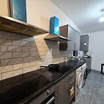 Landcross Co-Living - Private Room Self-Cater