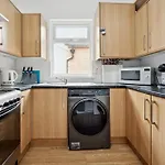 Mega Flat Near City Centre And Etihad Stadium