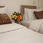 Citycharmms- Entire Home Near Etihad Stadium Manchester