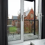 Luxury Ensuite Apartment With Shared Living Room And Kitchen