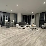 Luxury 2 Bed Penthouse With Stunning Views In Manchester City Centre