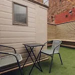 Charming Victorian Retreat 4Br House In Central Manchester
