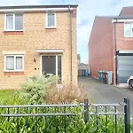 Kozyguru Coop Live 3Br Hse With Parking