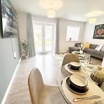 Kozyguru Coop Live 3Br Hse With Parking