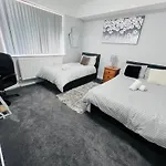 Cosy House Trafford Manchester