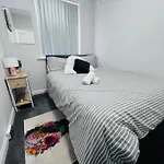 Cosy House Trafford Manchester