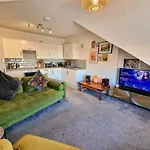 Old Trafford 1 Bed By City Superhost