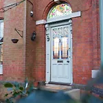 The Turquoise Double Room In A 6 Bedroom Victorian House