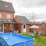Luxe Stays-Sleeps 9-Hot Tub-Pool