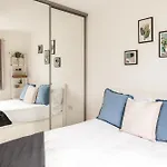 Luxe Stays-Sleeps 9-Hot Tub-Pool