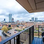 Cohost Partners Stylish Retreat With City Views